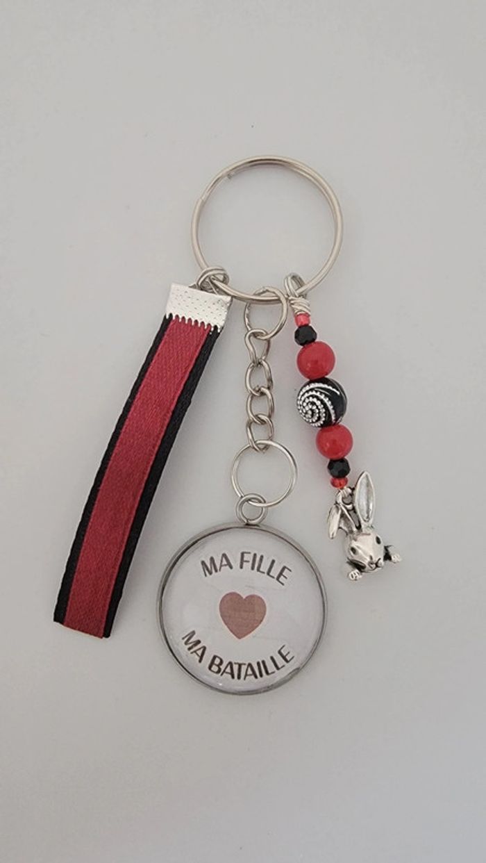 Cadeau ma fille, porte clé message bijoux de sac " ma fille ma bataille "