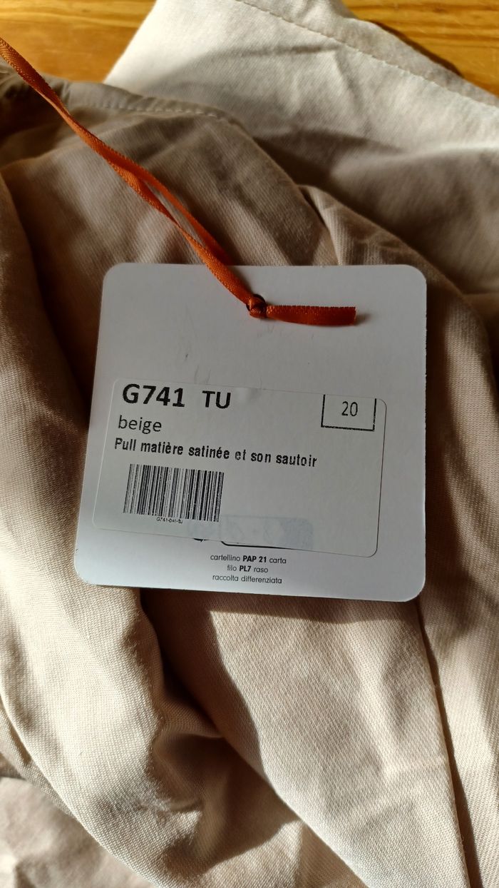 Pull matière satiné - photo numéro 4