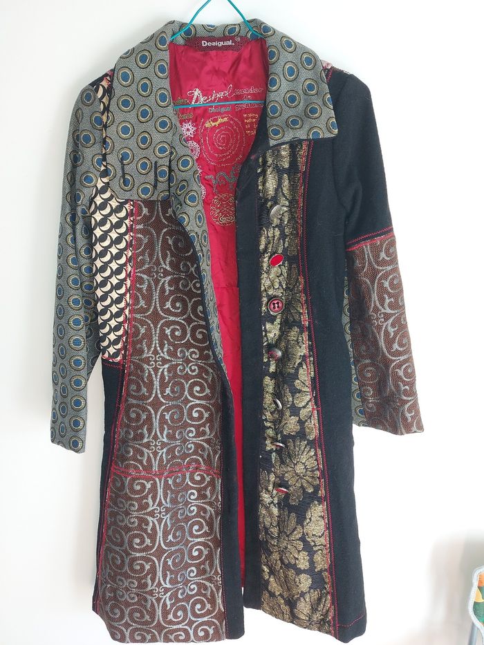 Manteau desigual