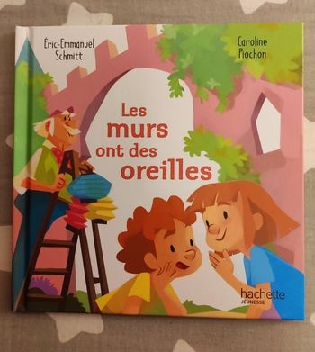 Livre les murs ont des oreilles