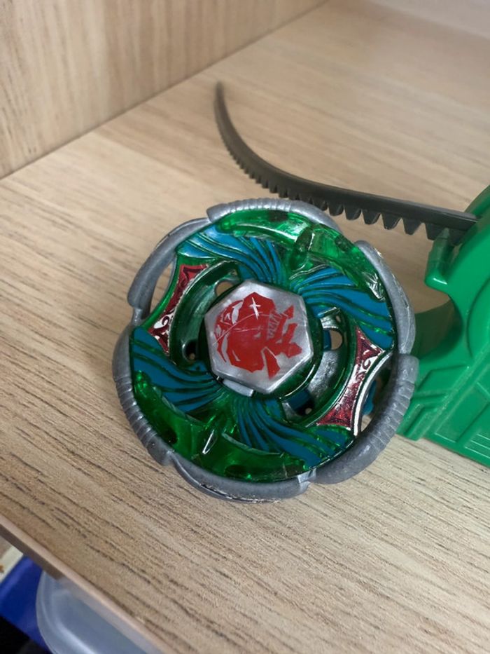 Grand cetus vert recolor toupie beyblade métal fusion - photo numéro 2