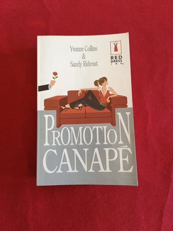 Promotion canapé " Yvonne Collins & Sandy Rideout " Red Dress ink