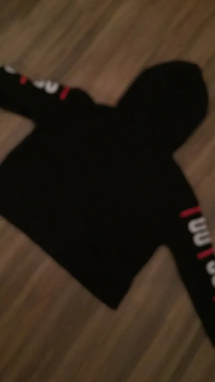 Sweat noir - photo numéro 4