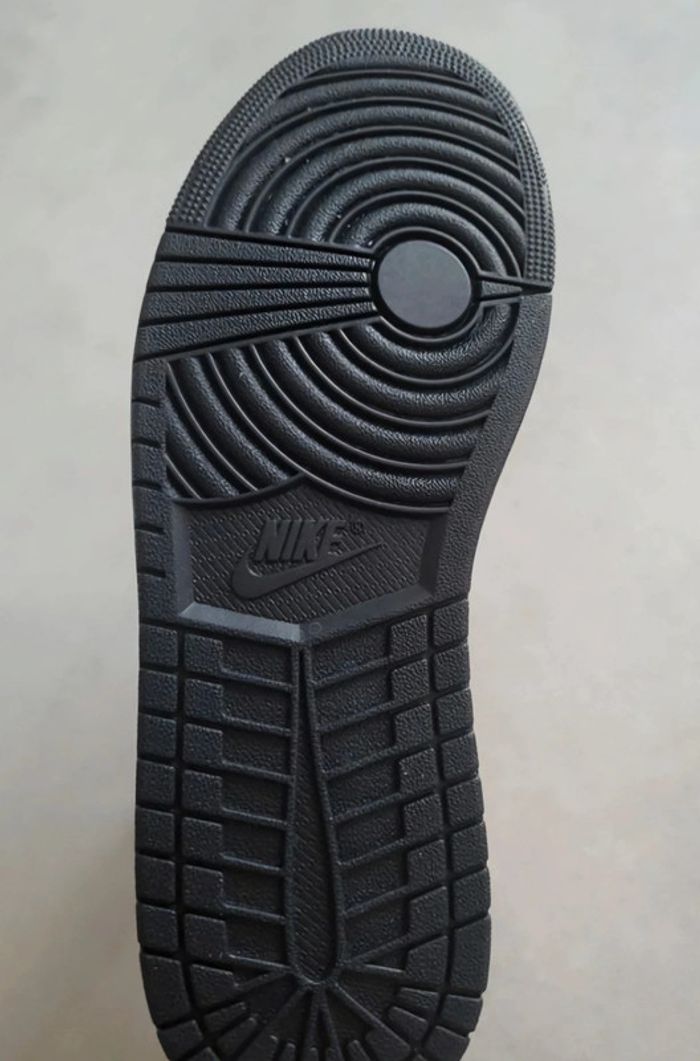 Air jordan 1 mid bred toe - photo numéro 6