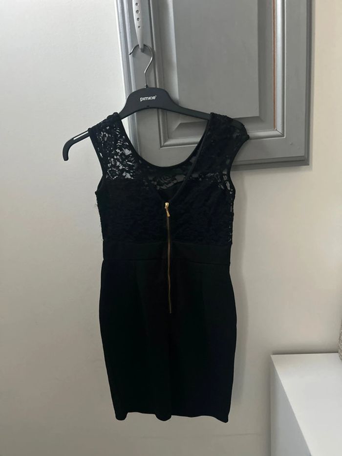 Robe noire - photo numéro 5