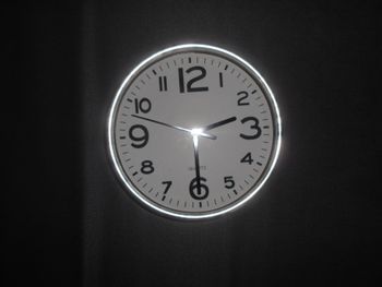 Horloge murale à quartz