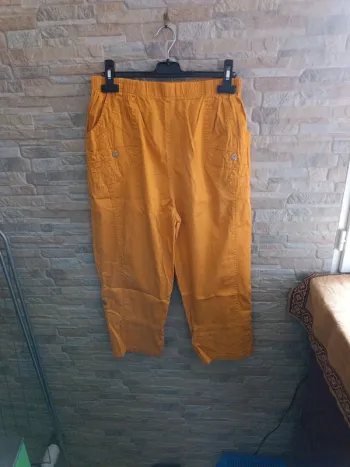 Pantalon pantacourt moutarde 42