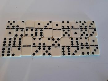 Lot de 20 dominos