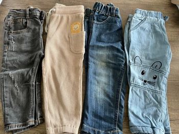Lot 4 pantalons Garçon -18M-