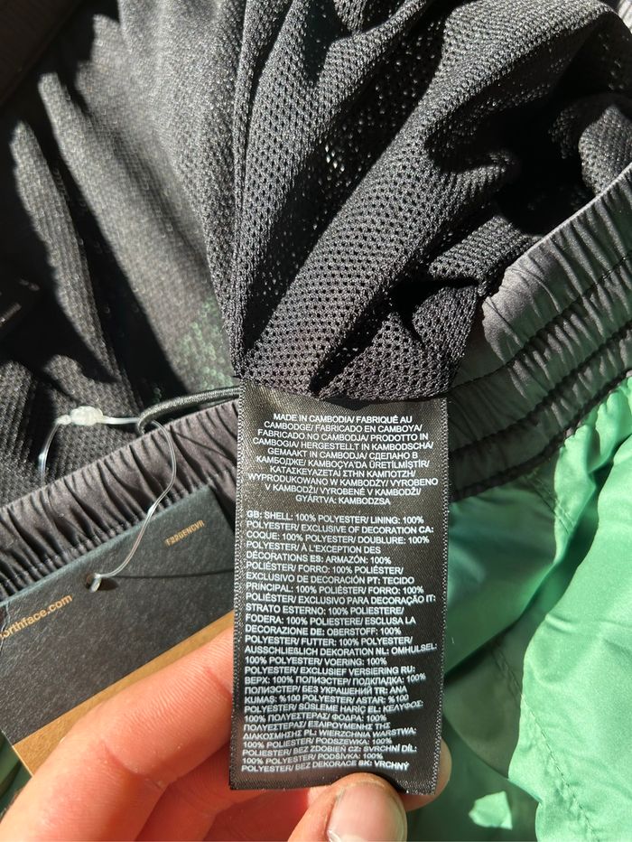 Short Hydrenaline 2000, The North Face taille L et neuf - photo numéro 7