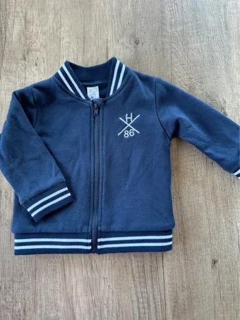 Gilet veste avec fermeture 9 mois