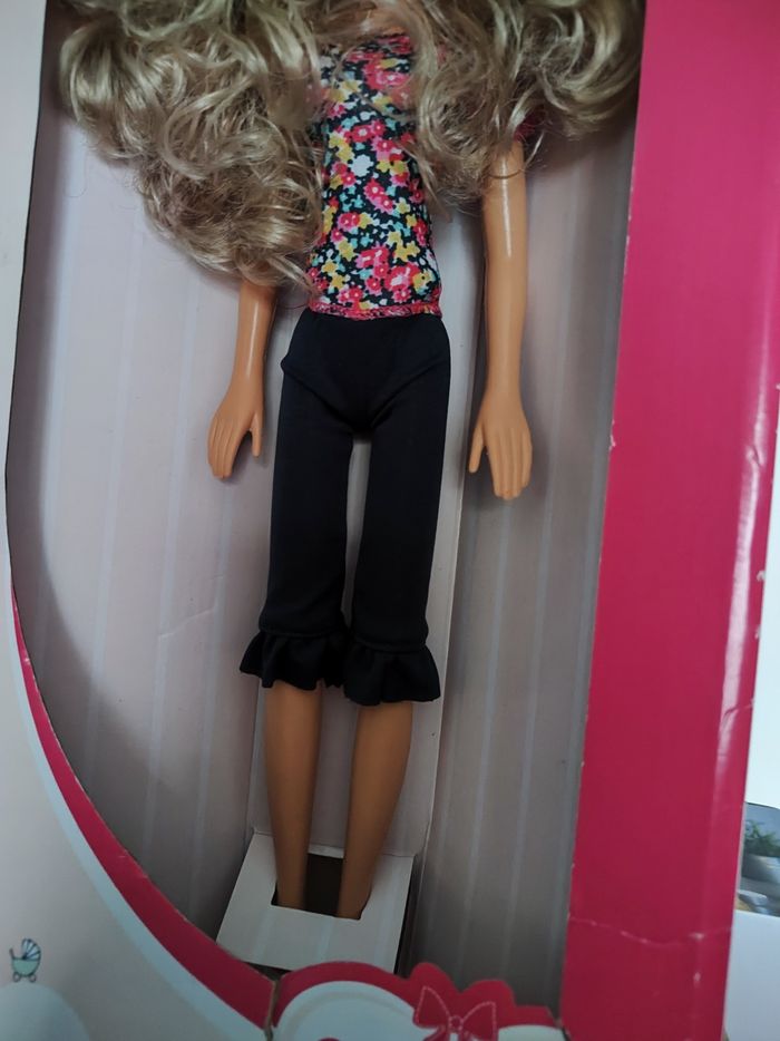 Poupée neuve 51 cm - photo numéro 3