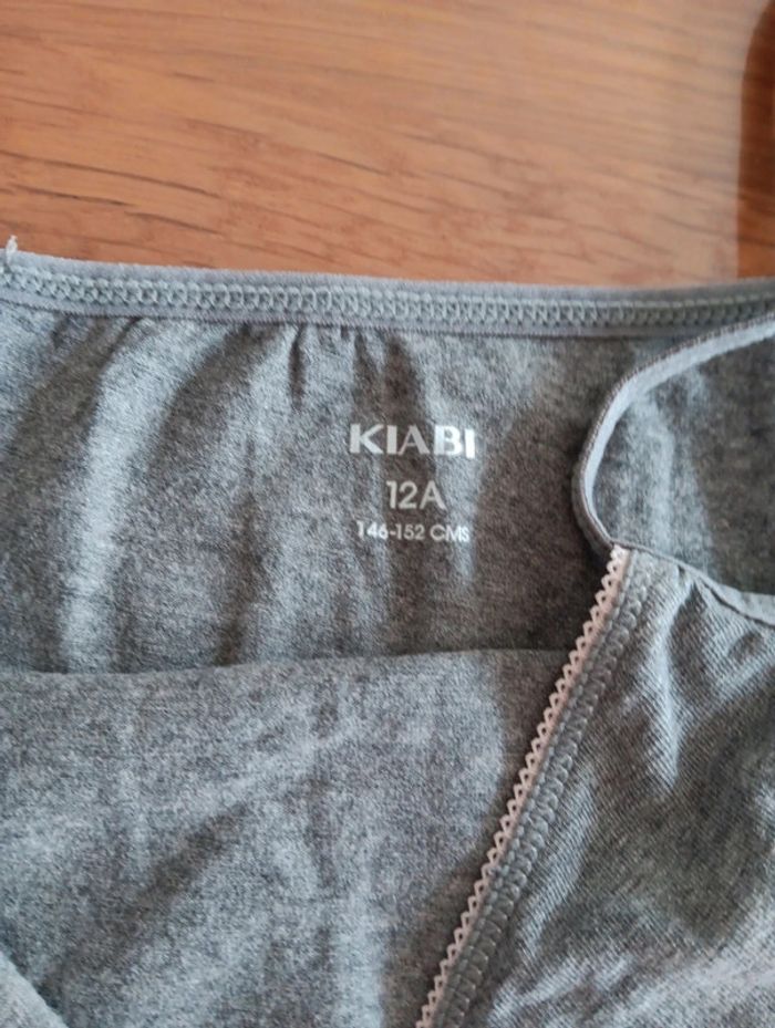 Lot de 2 maillot de corps / débardeurs Renard Kiabi 12 ans neuf - photo numéro 2