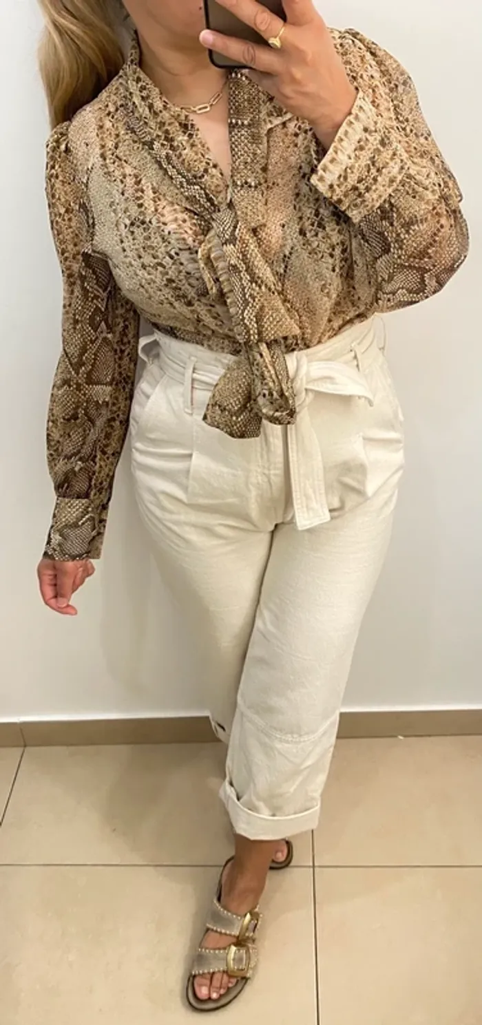 Chemise Zara Taille 38 - photo numéro 2