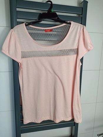 T shirt rose taille 46-48