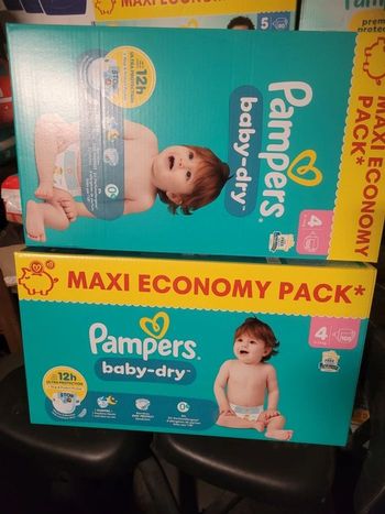 Lot Pampers taille 4