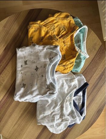 Lot de Body manche courte, taille 1 mois