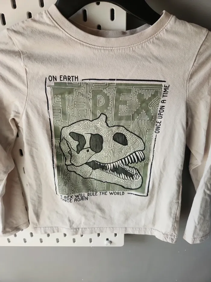 Tshirt ML dinosaure kiabi - photo numéro 2