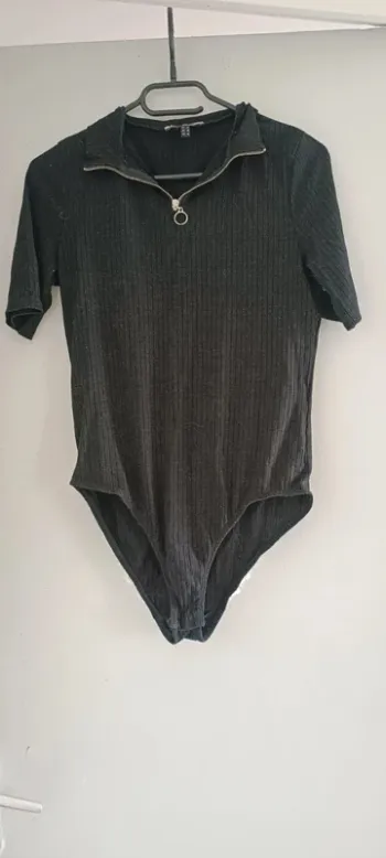Body Jennyfer taille m
