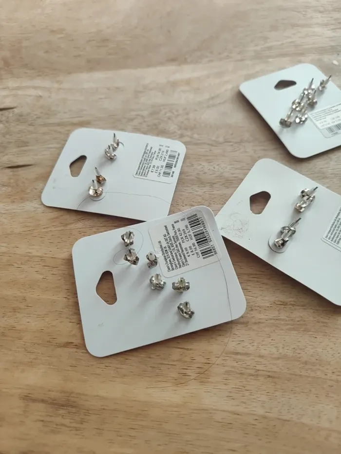 Lot de 10 boucles oreilles Claire's - photo numéro 7