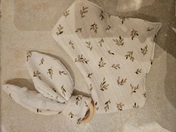 Bavoir + anneau dentition