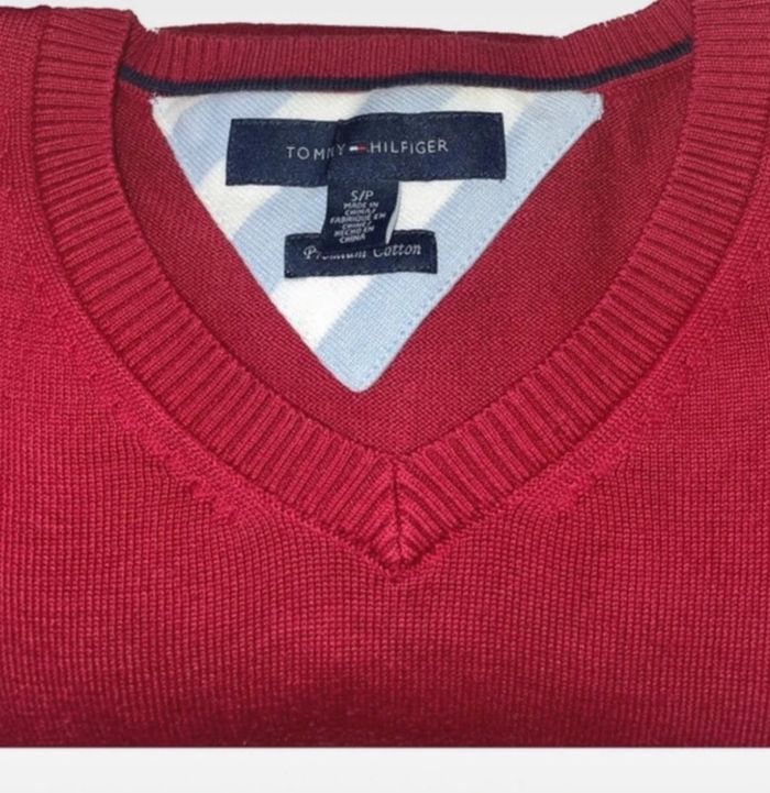🥶 Pull Tommy Hilfiger. Homme. Rouge. Taille s. Très bon état. - photo numéro 6