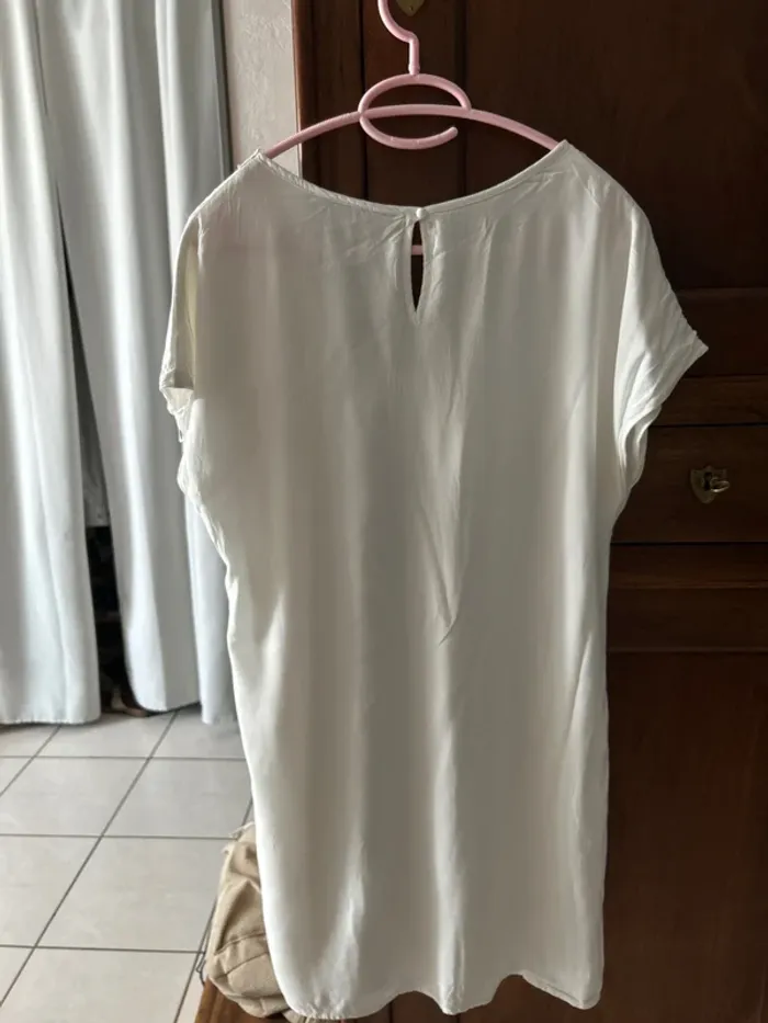 Robe blanche légère - photo numéro 4