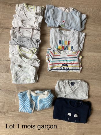 Lot 1 mois garçon