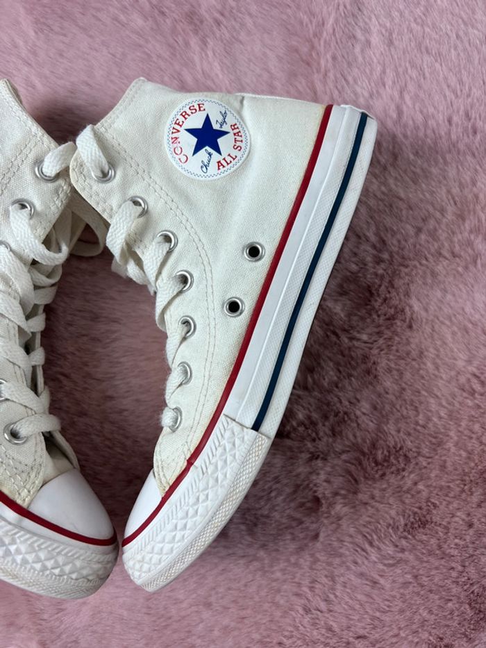 Converse Chuck Taylor Blanche Montantes – Pointure 33,5 - photo numéro 7