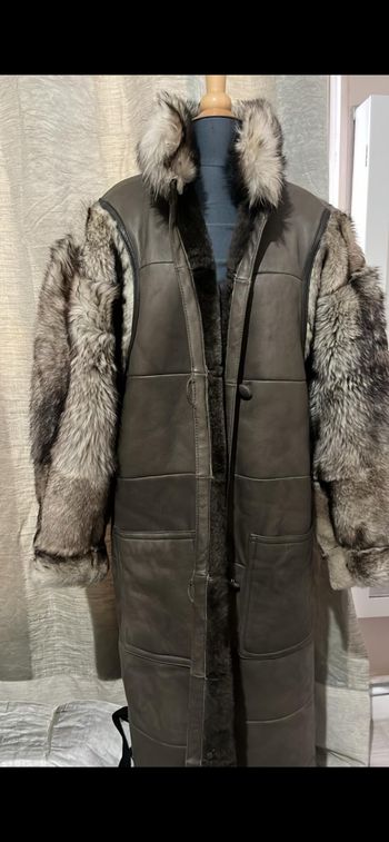 Manteau fausse fourrure