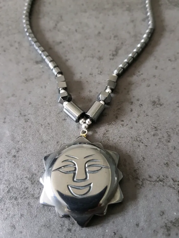 Collier soleil - photo numéro 2