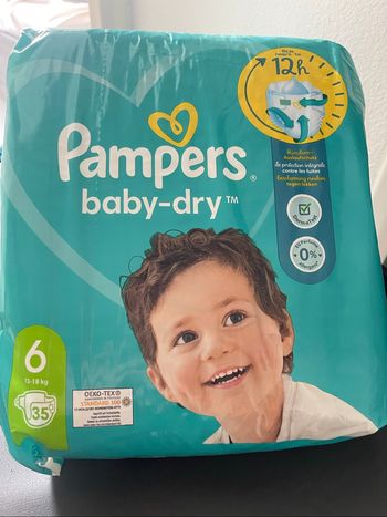 Couches Pampers taille 6