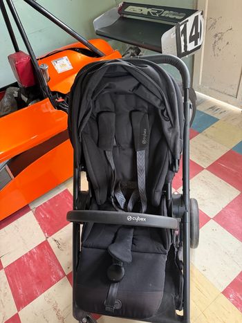 Pousette cybex et cosy 