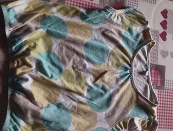 T-shirt taille 8 ans