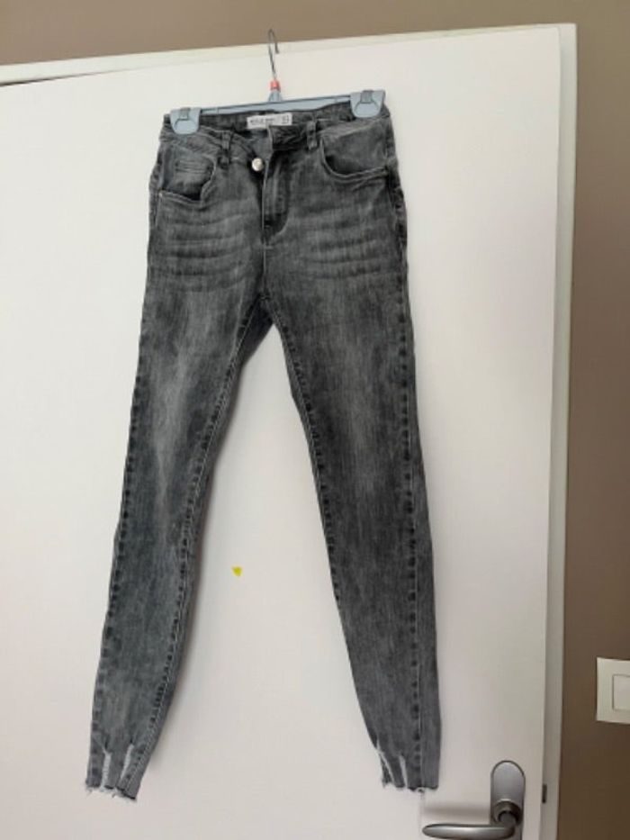 Jean skinny gris