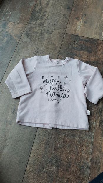 Sweat grain de blé  12 mois en très bon état