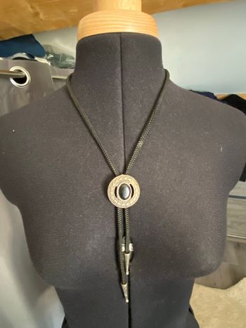 Cravate bolo western état proche du neuf 