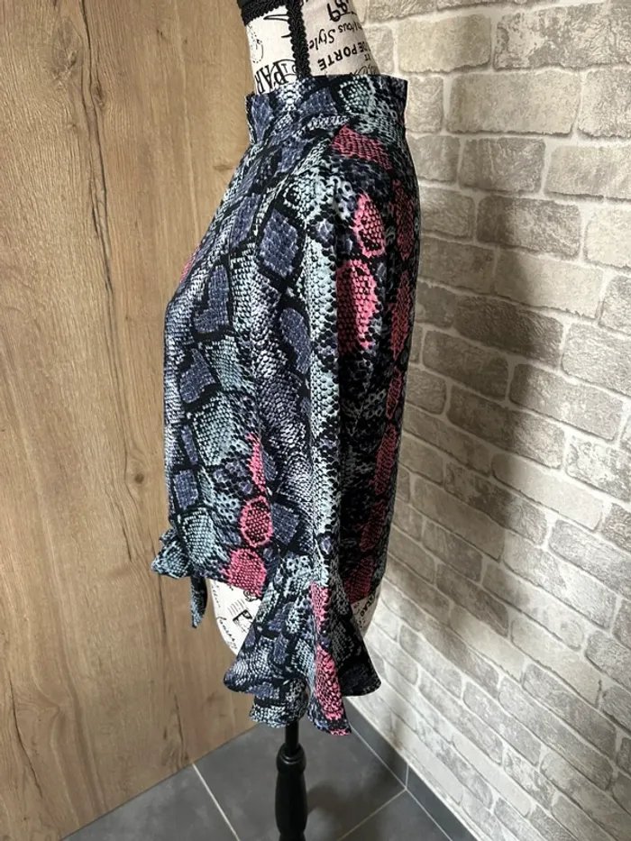 Blouse imprimé serpent taille M - photo numéro 3
