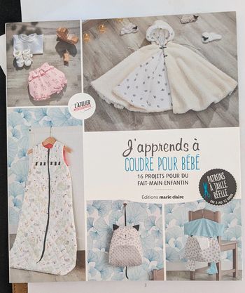 Livre j'apprends à coudre pour bébé avec patrons
