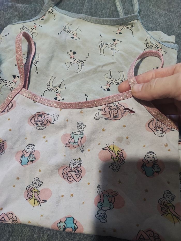 12 Maillots de corps a bretelles taille 5-6 ans - photo numéro 2