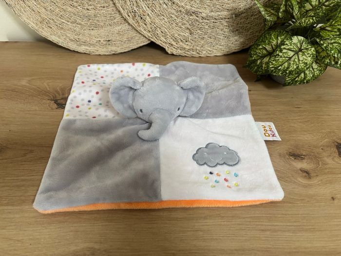 Neuf doudou plat éléphant gris orange pois nuage doukidou