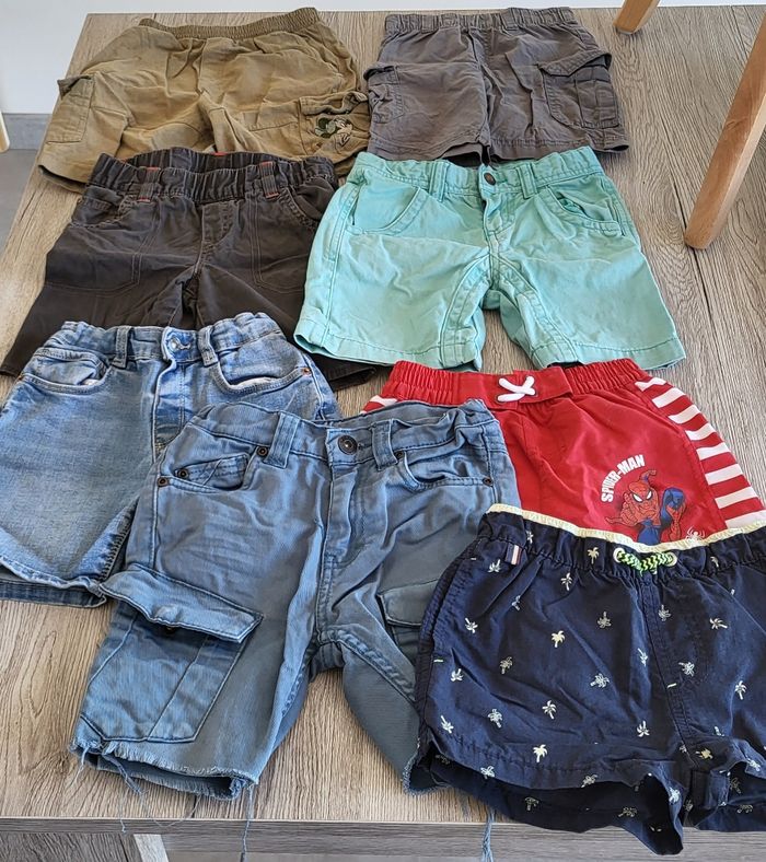 Lot vêtements garçon 4 ans - photo numéro 3