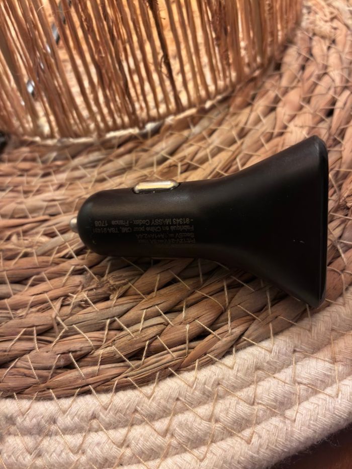 Adaptateur usb allume cigare - photo numéro 3