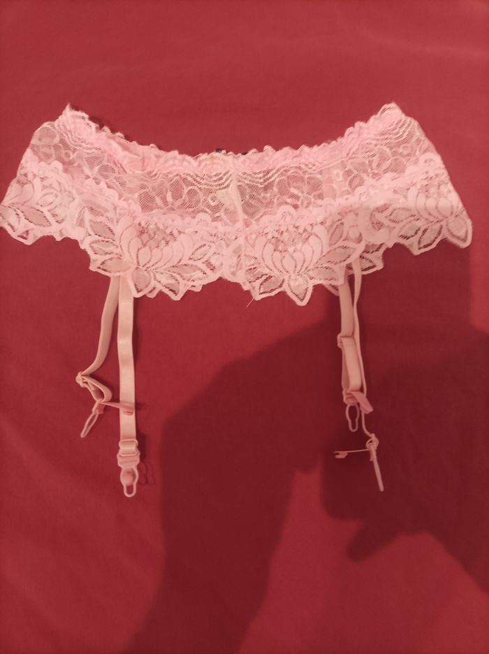 Porte jarretelle neuf taille S M - photo numéro 2