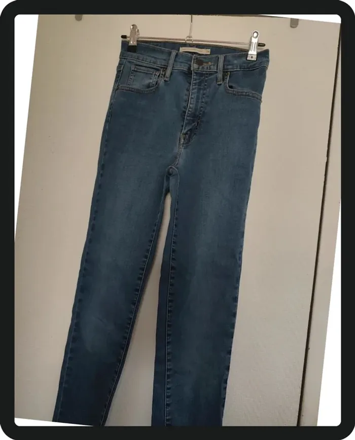 Jean levis