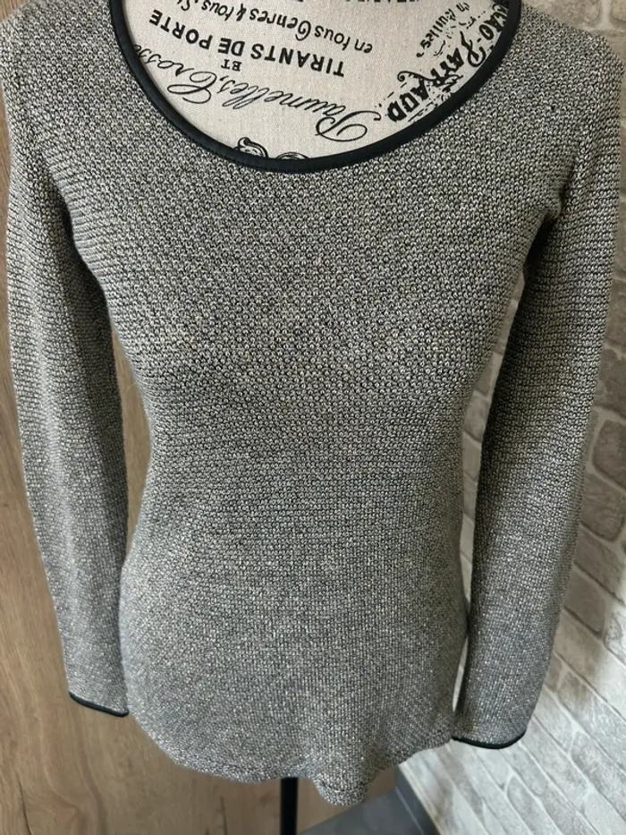 Pull léger brillant pailletée taille 36 - photo numéro 2