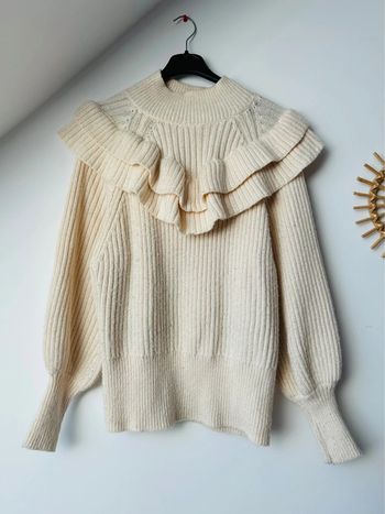 Pull tres lourd et chaud bohème à volants crème / jaune pastel H&M