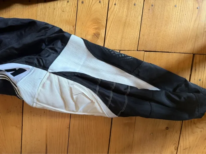 Pantalon de moto cross en très bon état taille 40 kenny - photo numéro 10