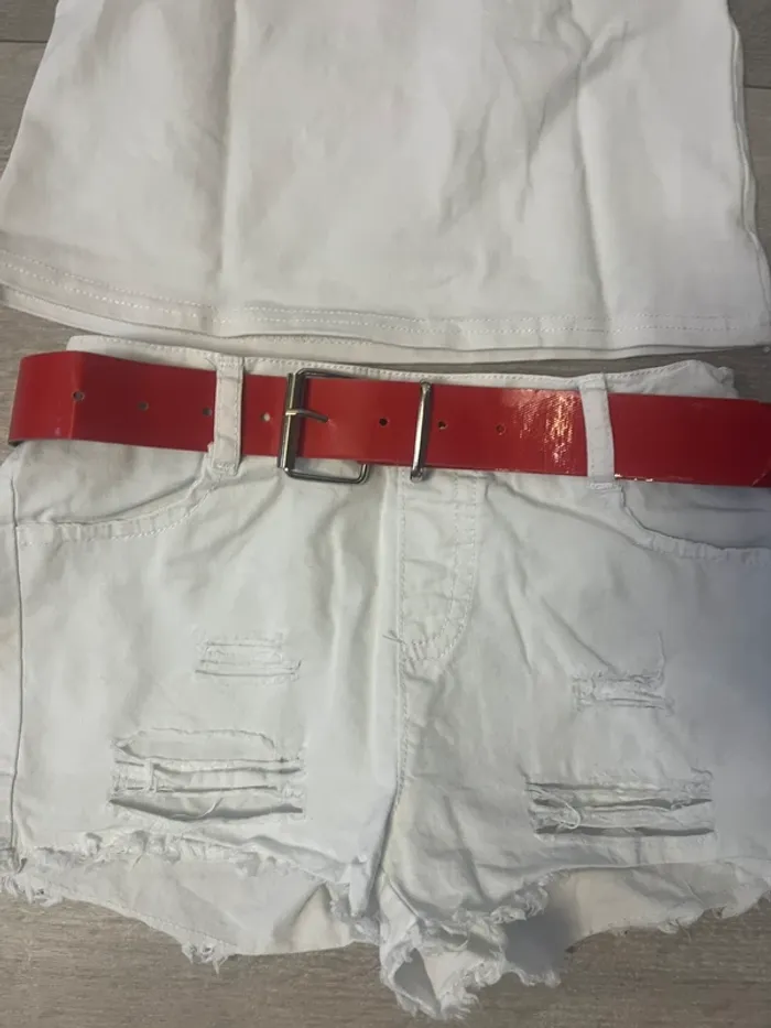 Ensemble lot vêtement fille tenue blanche short t-shirt 6 ans - photo numéro 4