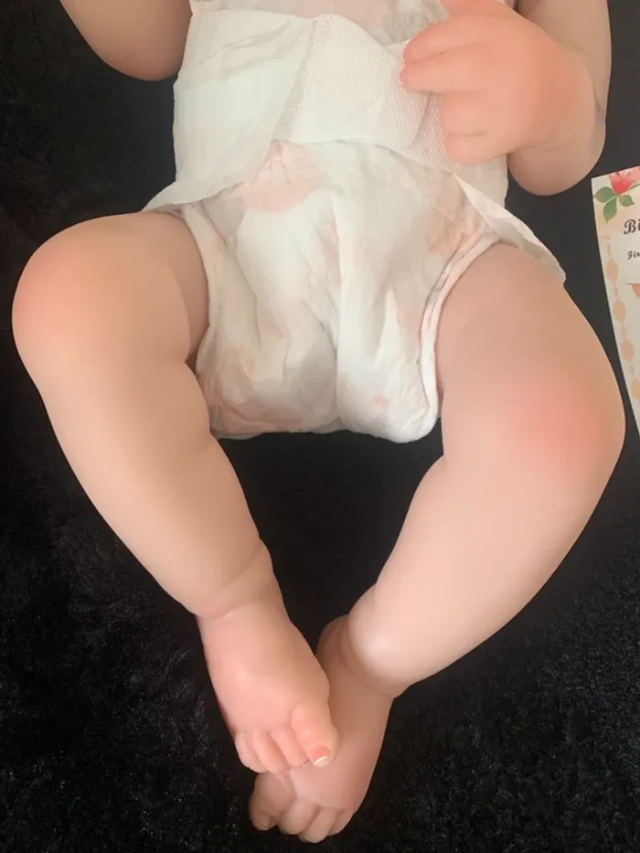 Bébé Reborn réaliste de 48 cm en vinyle souple - photo numéro 5